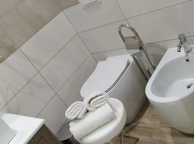 Baccus Palace 酒店 Luzzi